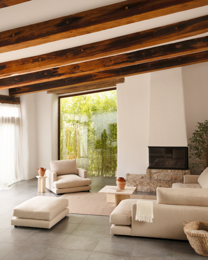 Beige armchair of 105cm