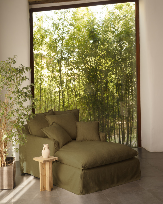 Cotton and linen armchair in green color measuring 115x170cm.