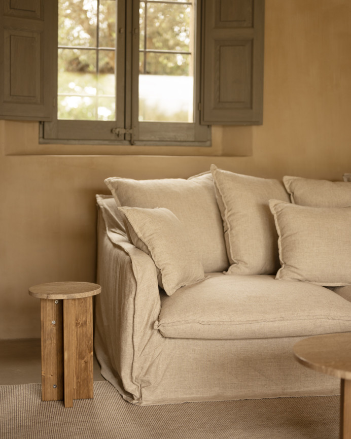 Side table in Daino Reale marble and solid wood legs with a Ø28cm diameter.
