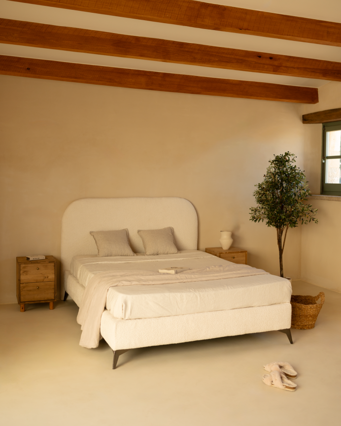 Upholstered bed base in white bouclé for mattresses of various sizes