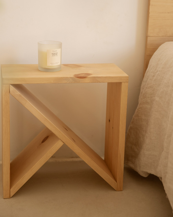 Pack 2 solid wood bedside tables in medium oak tone of various sizes.