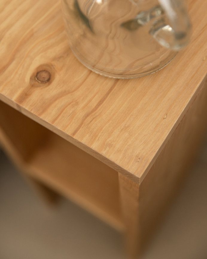 Pack of 2 solid wood medium oak tone bedside or auxiliary tables 60x20cm
