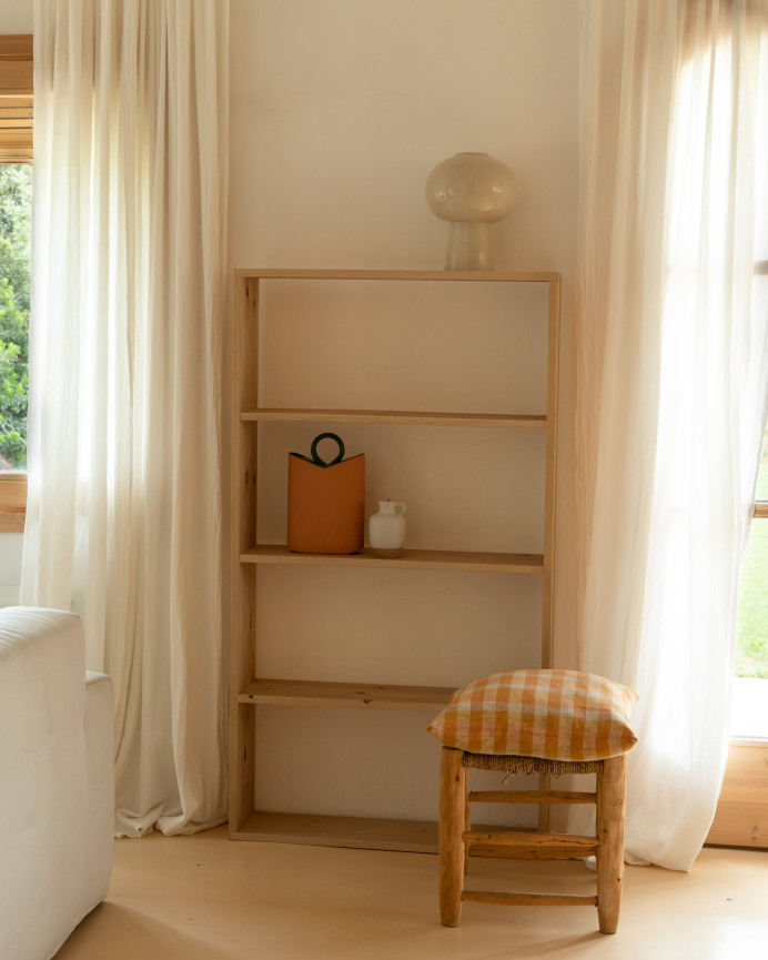 Solid wood shelving unit in medium oak tone with 3 shelves