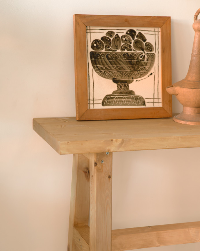 Solid wood console table in medium oak tone measuring 100x80cm.