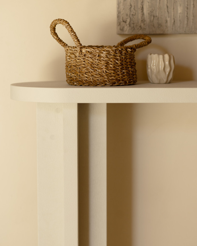 Microcement console in a broken white tone, 120x80cm.