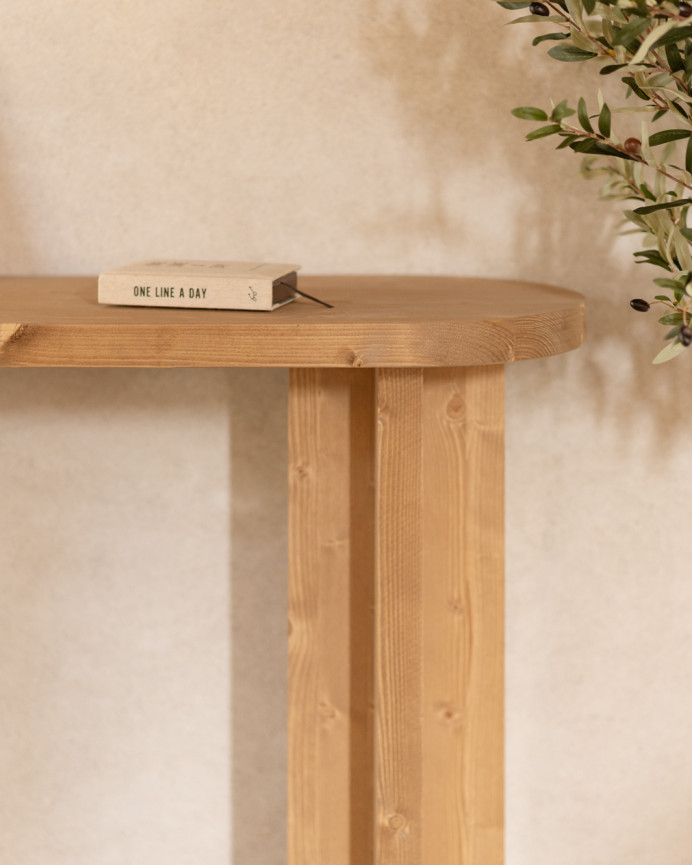 Solid wood console table in a medium oak tone measuring 120x80cm.