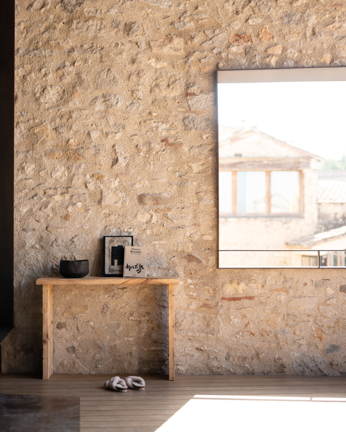 Rustic solid wood console table of 109x80cm