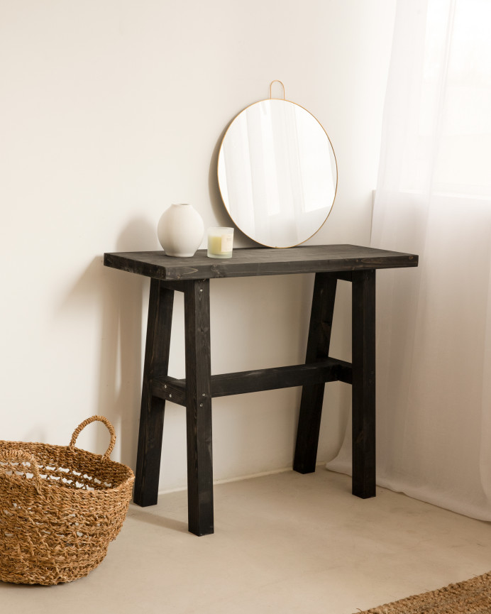 Solid wood console in black tone, measuring 100x80cm.