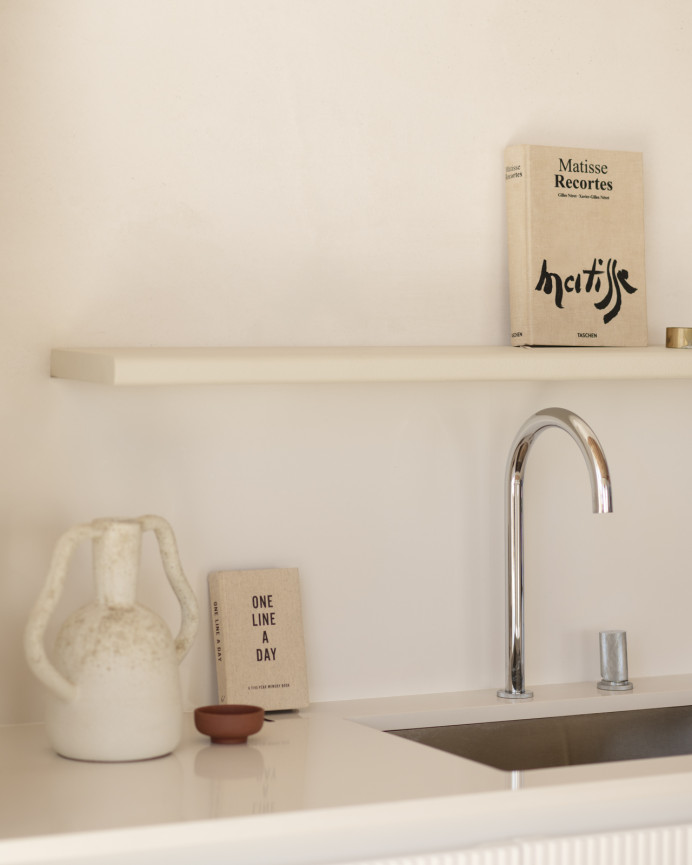 Microcement shelf in various sizes