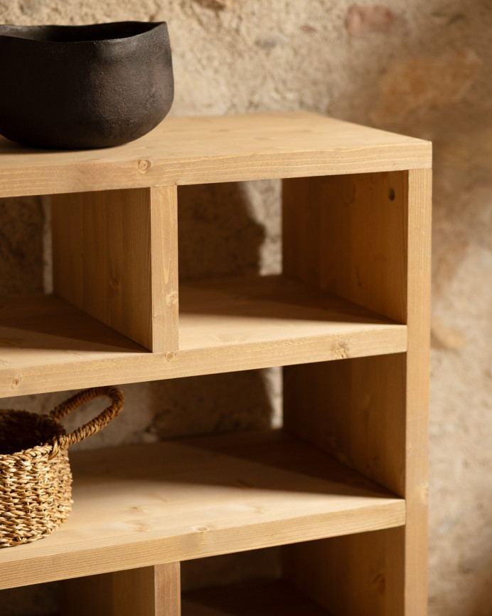 Solid oak wood shelf in a medium oak tone, measuring 80x140cm