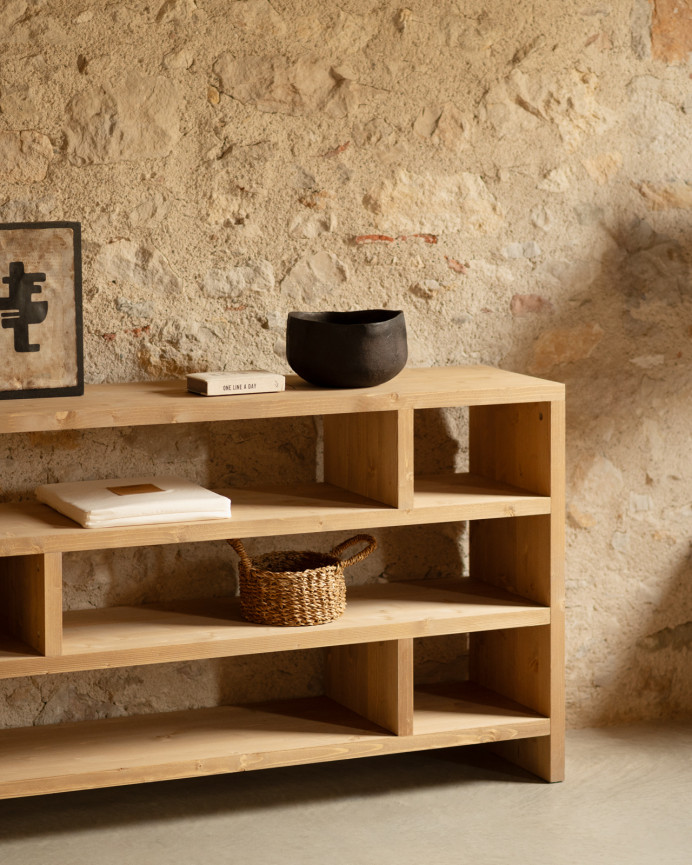 Solid oak wood shelf in a medium oak tone, measuring 80x140cm