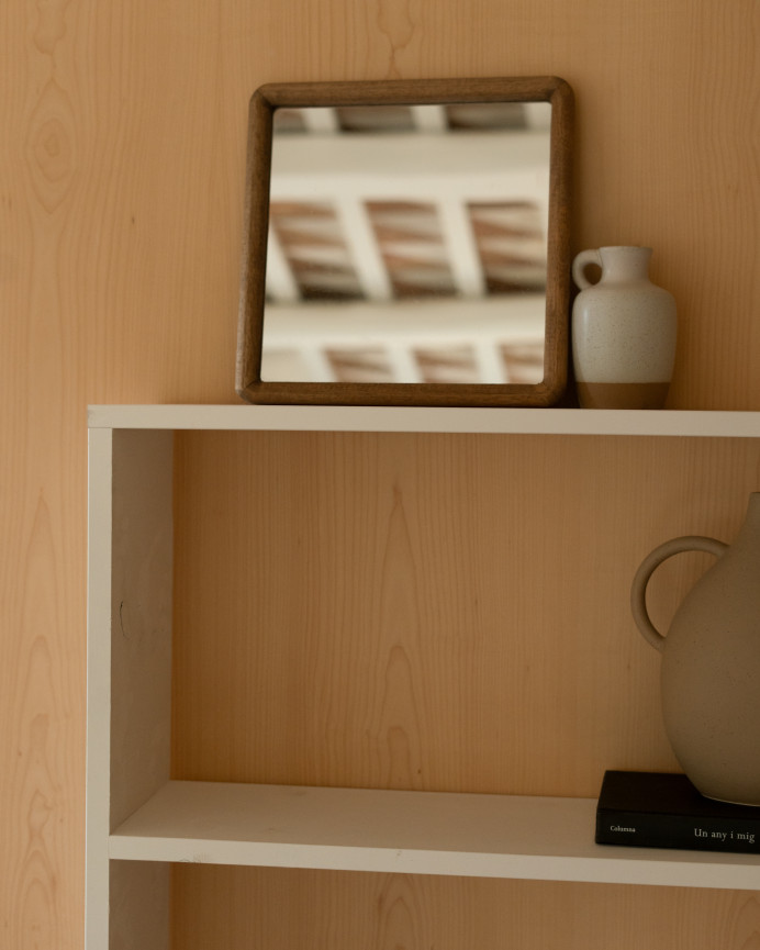 Solid wood shelf in white tone with 3 shelves.