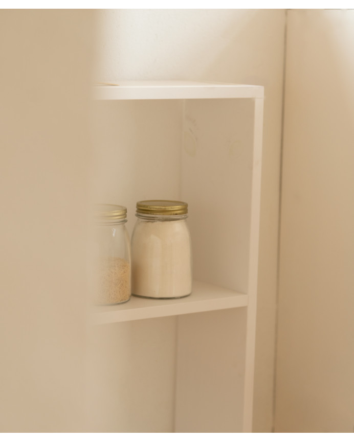 Solid wood shelf in white tone with 1 shelf.