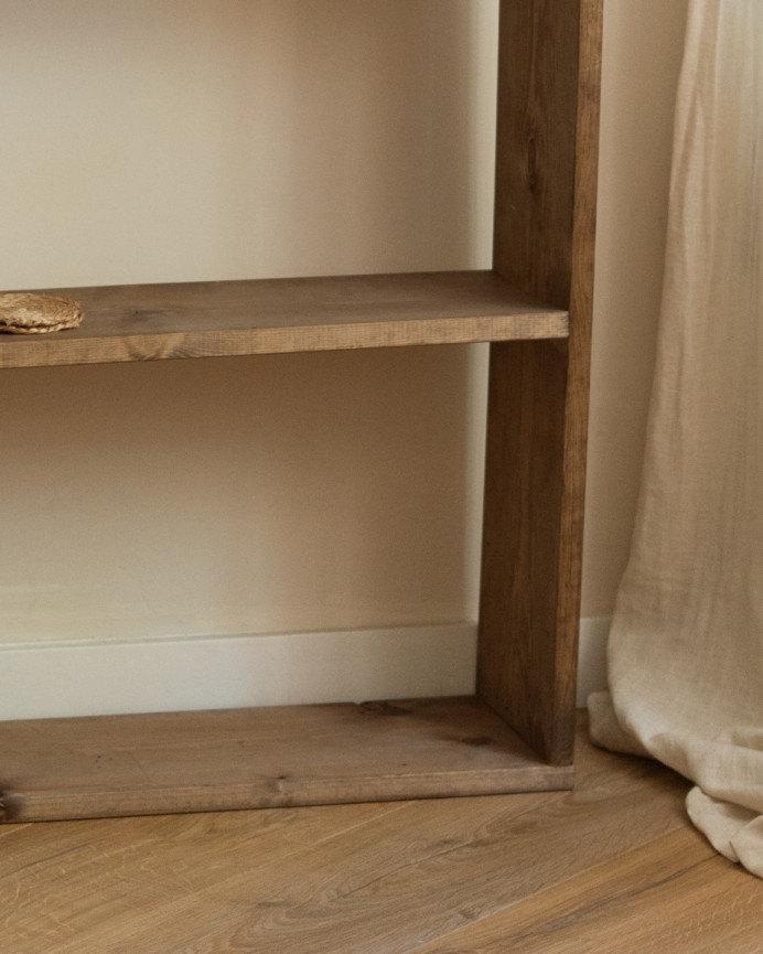 Solid dark oak wood shelf with 1 shelf
