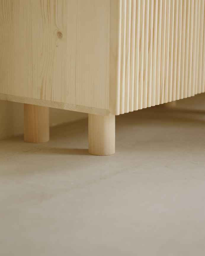 Spruce and pine wood sideboard in natural tone 152x42cm