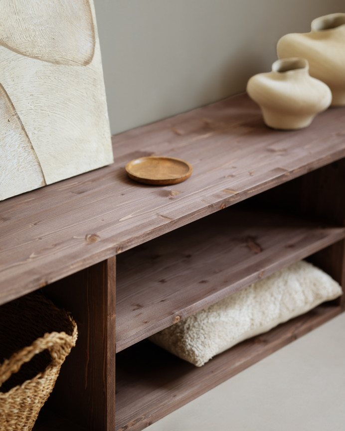 Solid wood TV stand in walnut tone measuring 160x40cm.