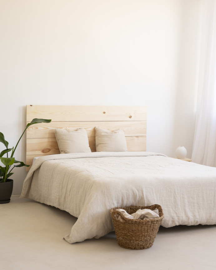Pack headboard and solid wood bedside tables in natural tone of various sizes.