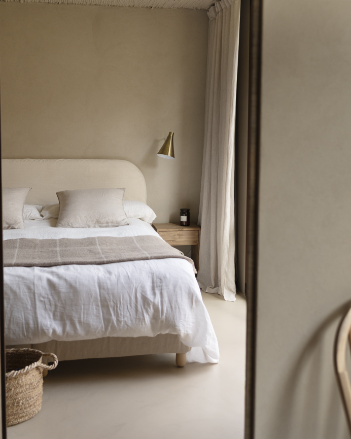 Upholstered headboard with removable off-white velvet cover, available in various sizes.