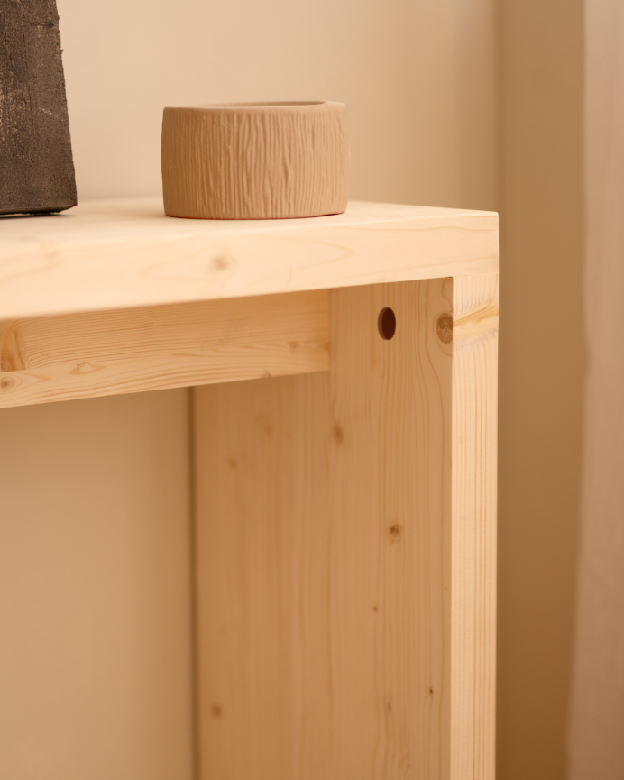 Solid wood console table in natural tone measuring 120x80cm.