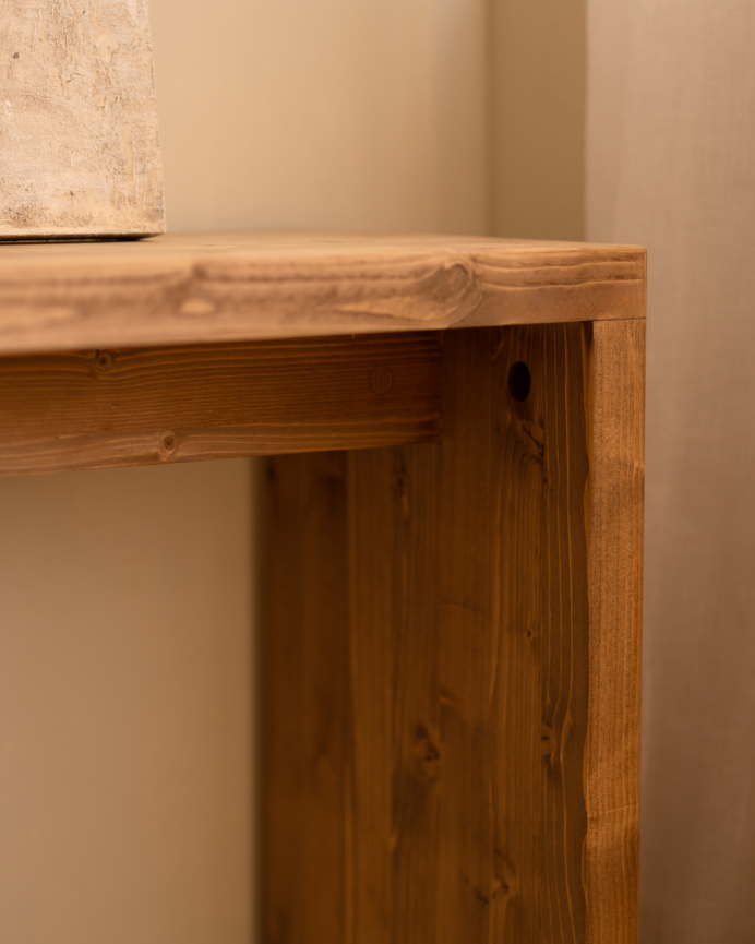 Solid wood console table in dark oak tone measuring 120x80cm.