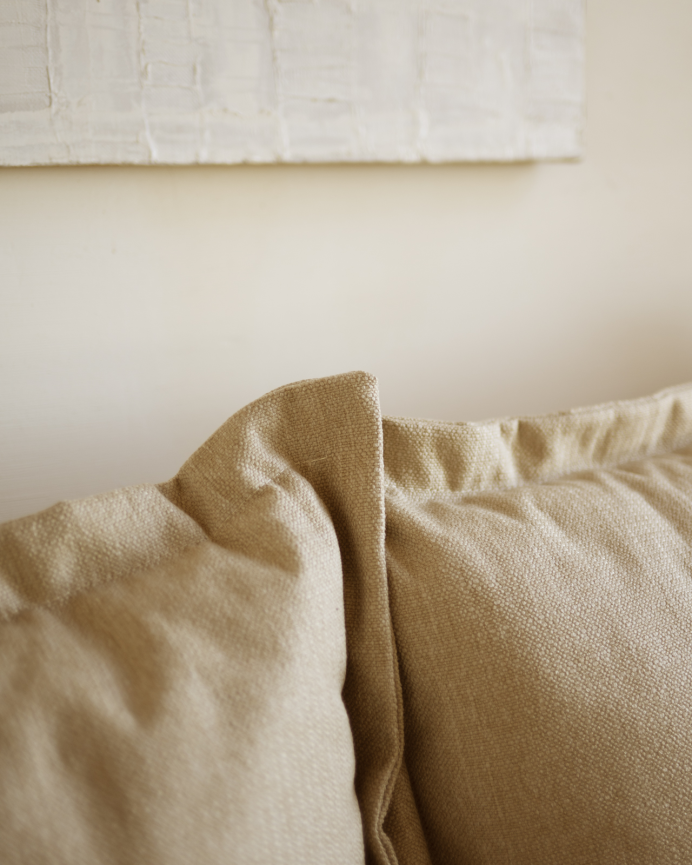 Straight beige sofa of 325x105cm