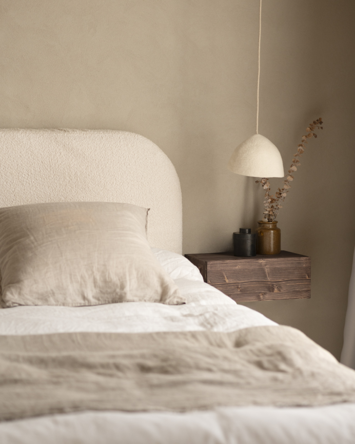 Solid wood floating nightstand in walnut tone, 40cm.