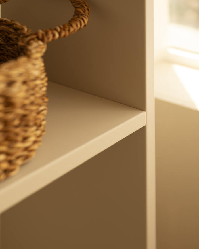 Wooden bookshelf lacquered in beige tone with 1 shelf
