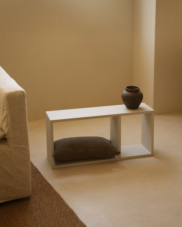 Auxiliary wooden shelf lacquered in beige tone with 1 divider.