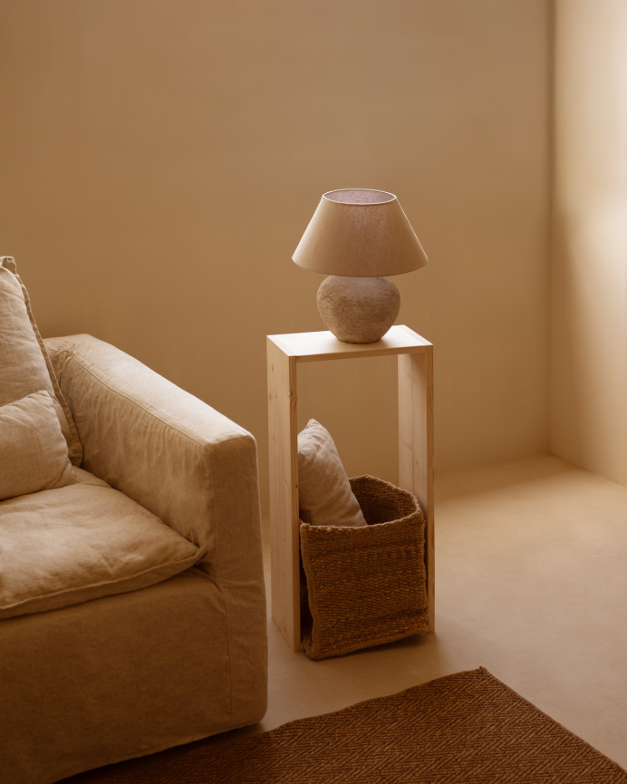 Solid wood auxiliary shelf in a natural tone