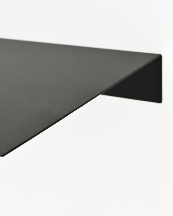 Mesita de acero 100% reciclado tono negro de 6x50cm