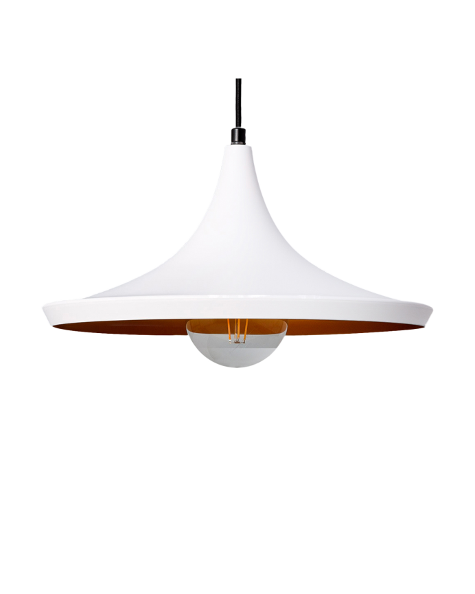 Lámpara de techo elaborada con aluminio exterior color blanco e interior color cobre.