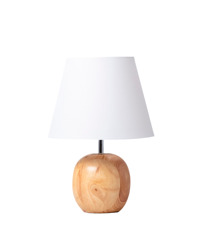 Lámpara de mesa elaborada con base de madera y pantalla textil color blanco.