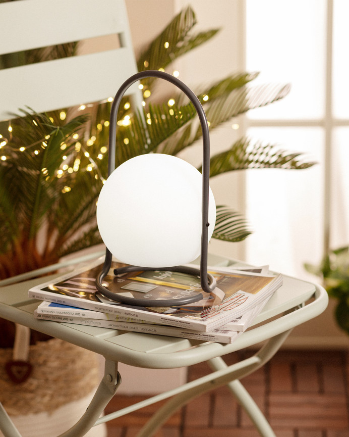 La lámpara de mesa portátil color gris de 30x17cm