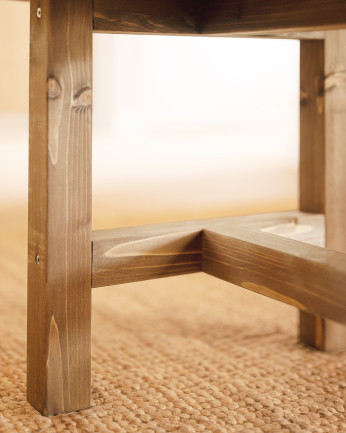 Mesa de centro de madera maciza en tono roble oscuro de 120x40cm