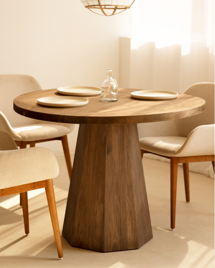 Mesa de comedor redonda de madera maciza en tono roble oscuro de Ø115