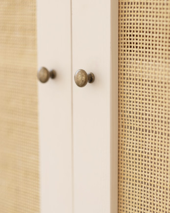 Aparador de madera maciza y medula de ratán de 2 puertas en tono blanco de 100x80cm
