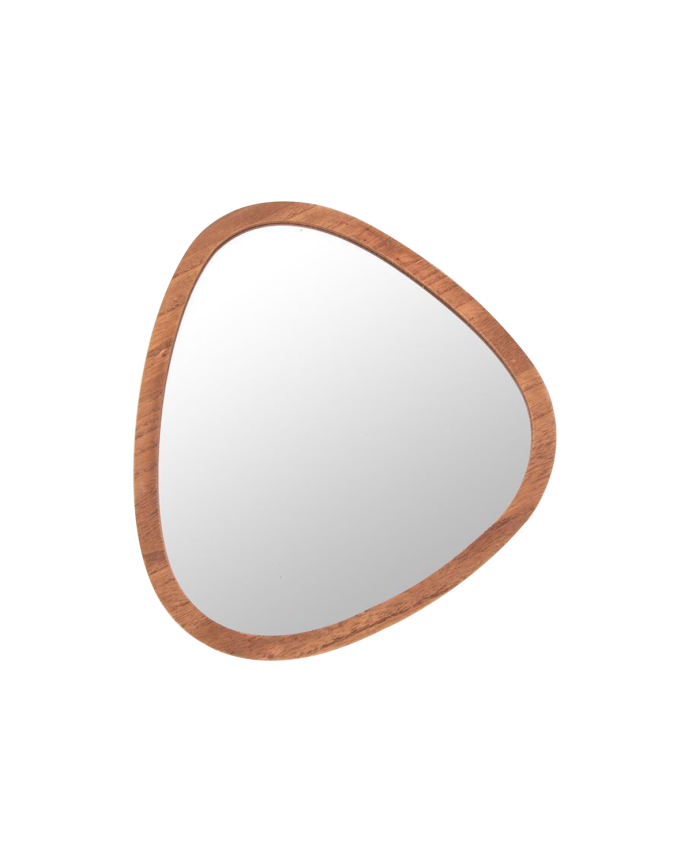 Espejo de madera con forma triangular redondeada.