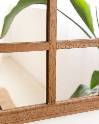 Espejo rectangular de pared tipo ventana elaborado con madera de acabado roble oscuro