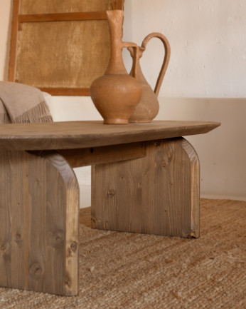 Mesa de centro ovalada de madera maciza en tono roble oscuro de varias medidas