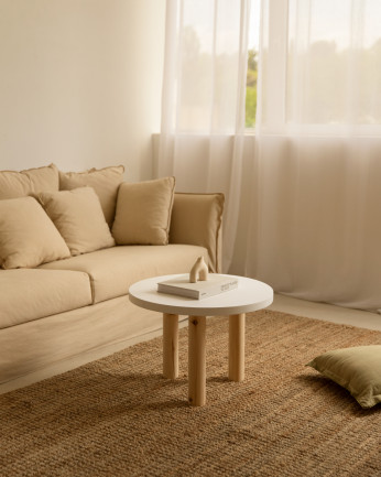 Mesa de centro redonda de madera maciza sobre en tono blanco y patas tono natural de 40x60cm