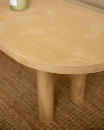 Mesa de centro ovalada de madera maciza en tono roble medio de 40x120cm