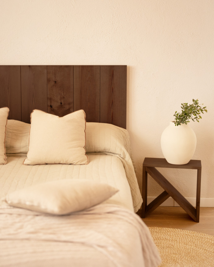 Mesita de noche o auxiliar madera maciza en tono natural de 60x20cm