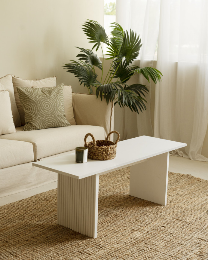 Mesa de centro de madera maciza en tono blanco de 120cm