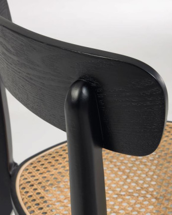 Sillas de madera de haya con asiento de chapa de fresno y ratán estilo cannage tono negro de 75x44cm