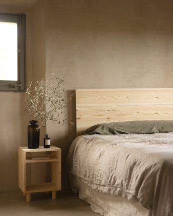 Mesita de noche de madera maciza en tono natural de 50,5x32cm 