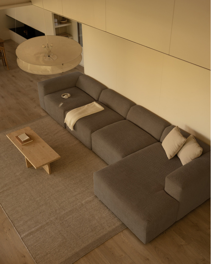 Sofá de 4 módulos con chaise longue de bouclé color marrón 420x172cm