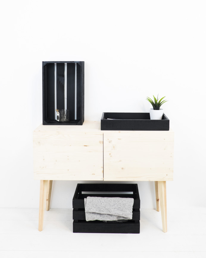 Caja mediana de madera maciza tono negro 49x30,5x17,5cm