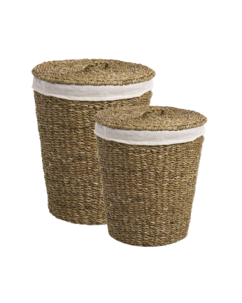 Pack de 2 cestas con tapa hechas con fibras naturales.