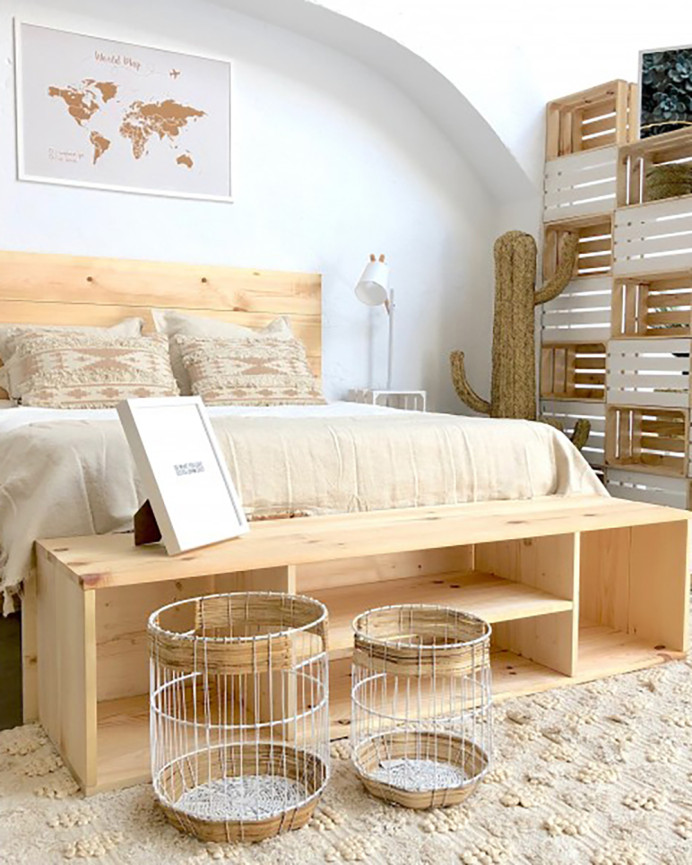 Mueble de TV de madera maciza en tono natural de 160x40cm