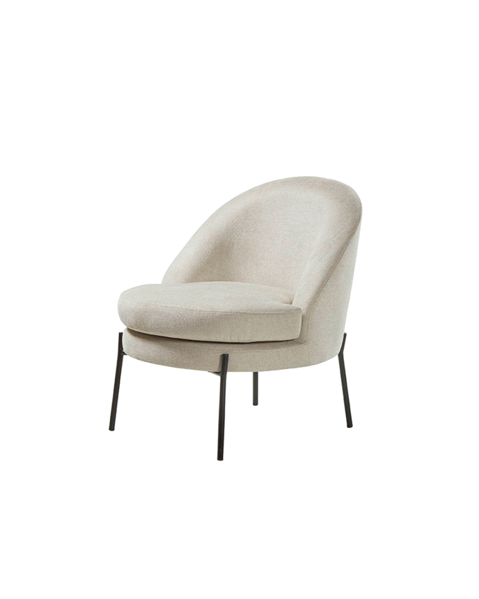 Butaca de metal con asiento de espuma y fibra en color beige de 78x71cm